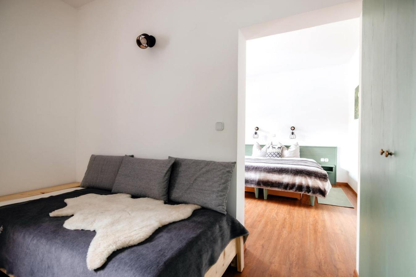 Hotel Eko Hisa-Eco House Na Razpotju Solčava Zewnętrze zdjęcie