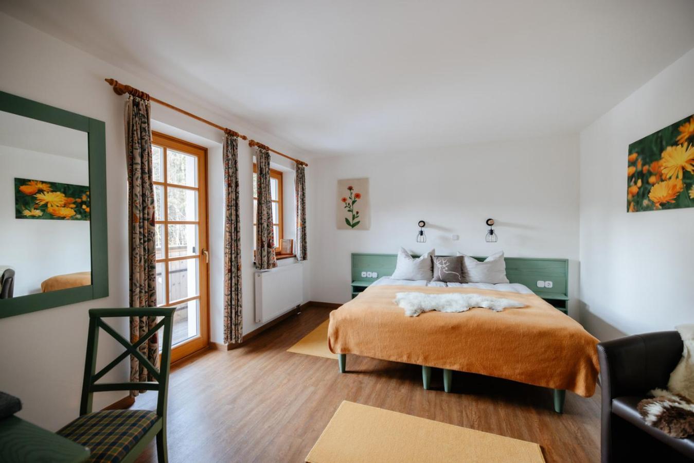 Hotel Eko Hisa-Eco House Na Razpotju Solčava Zewnętrze zdjęcie