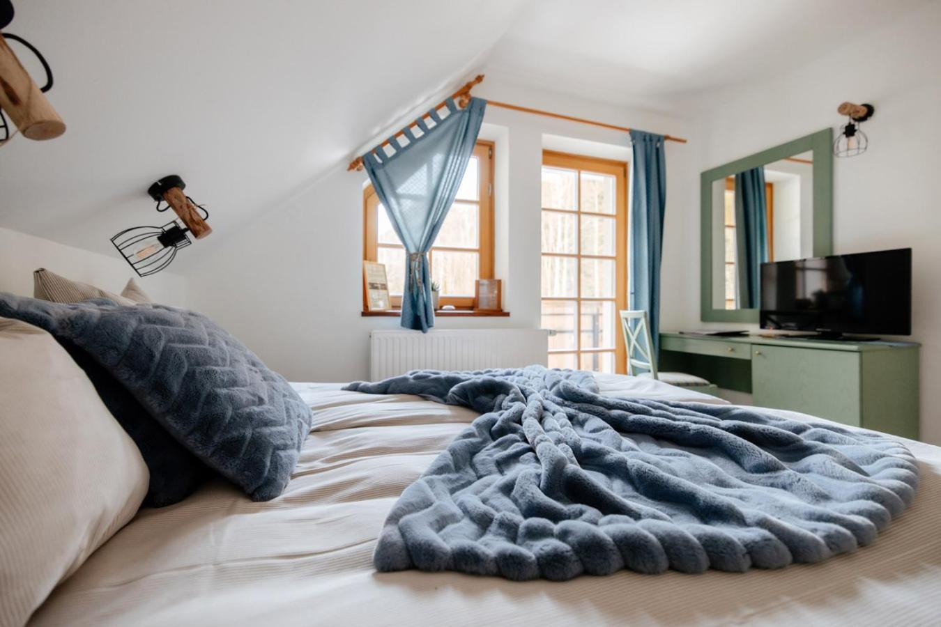 Hotel Eko Hisa-Eco House Na Razpotju Solčava Zewnętrze zdjęcie
