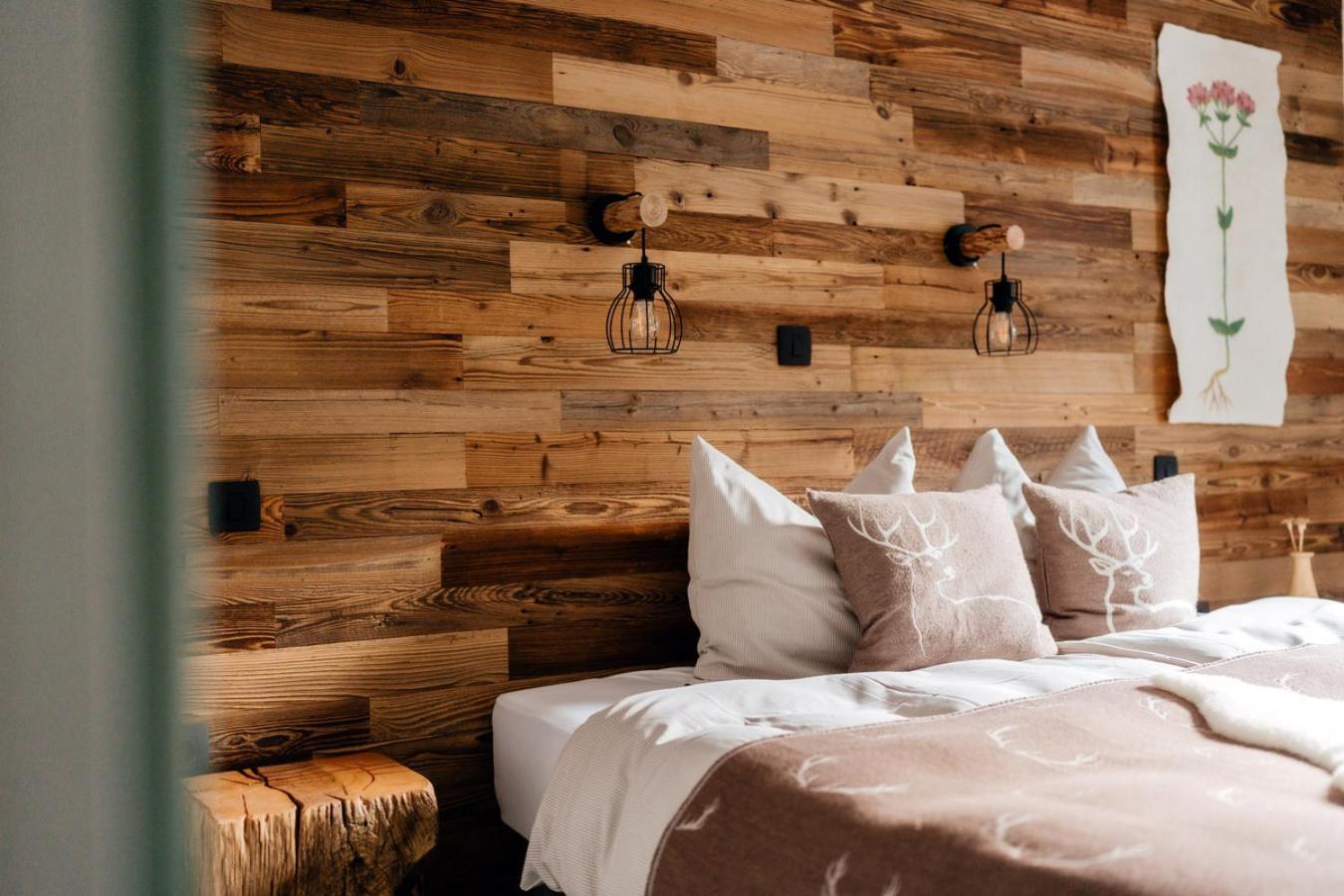 Hotel Eko Hisa-Eco House Na Razpotju Solčava Zewnętrze zdjęcie